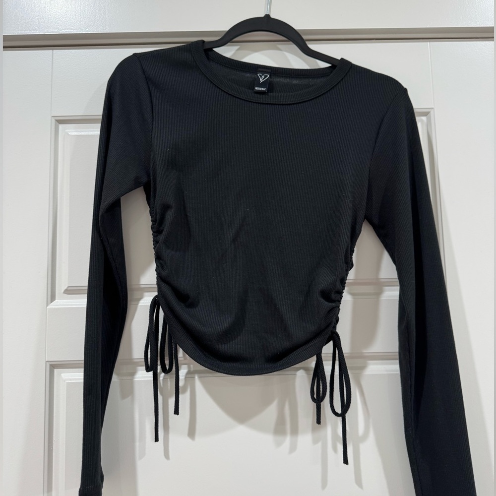 Windsor black long sleeve